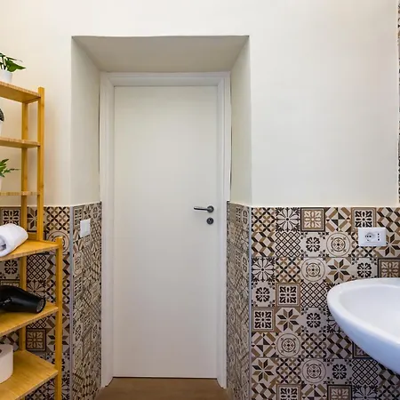 Spagnoli Experiences At Taverna Penta Neapel